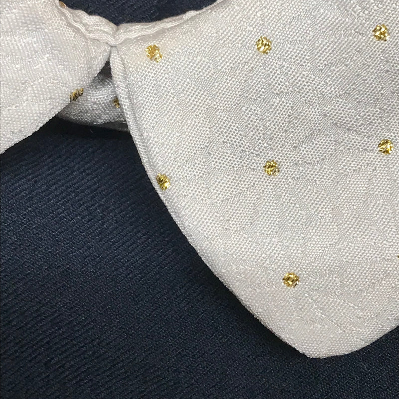 Kleid  mit weißem Bubikragen 