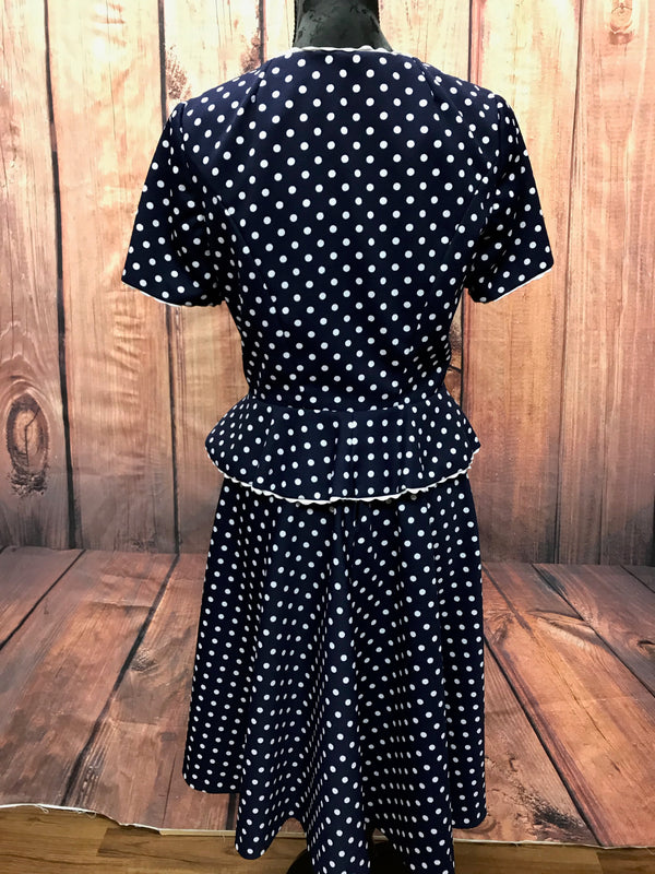 „Retro Zweiteiler 50er Jahre Damen dunkelblau mit weißen Punkten elegant“