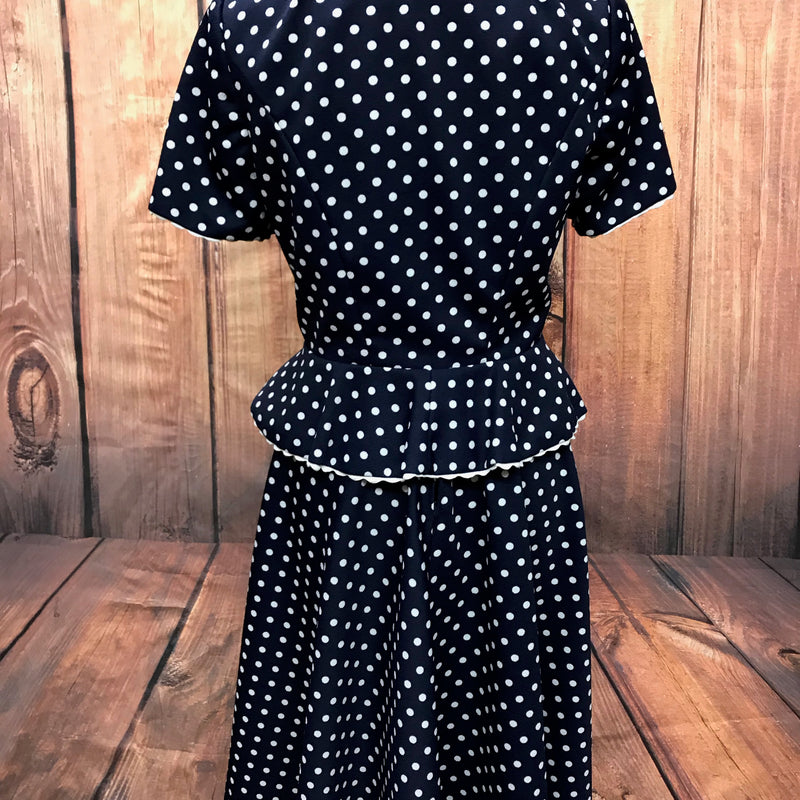 „Retro Zweiteiler 50er Jahre Damen dunkelblau mit weißen Punkten elegant“