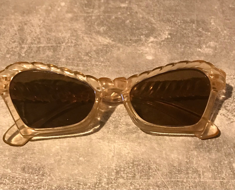 lunettes de soleil années 50 femme