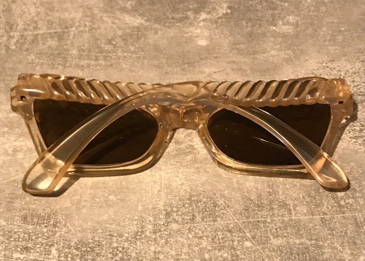 lunettes de soleil années 50 femme