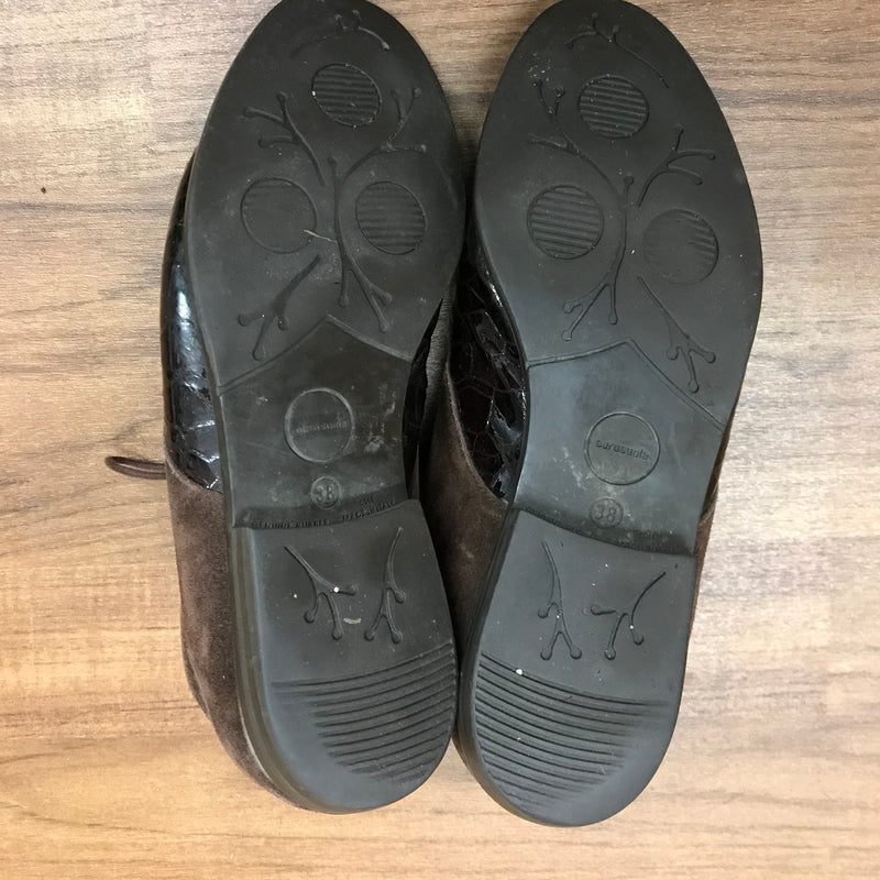 Schnürstiefelette braunes geprägtes Lackleder Gr.38