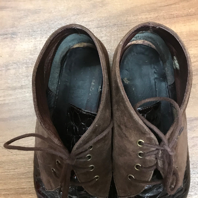 Schnürstiefelette braunes geprägtes Lackleder Gr.38