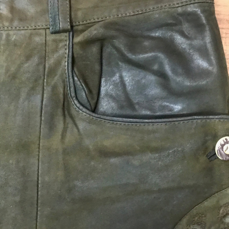 Dunkelgrüne Damen-Trachtenlederhose – Größe 42 | SALE wegen fehlendem Knopf