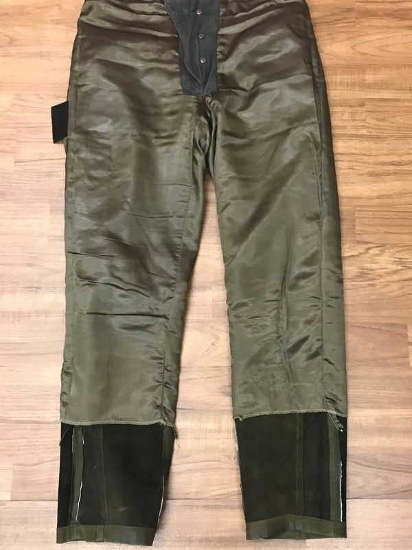 Dunkelgrüne Damen-Trachtenlederhose – Größe 42 | SALE wegen fehlendem Knopf