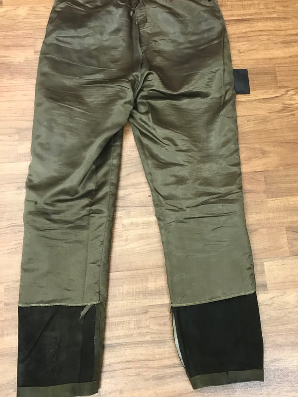 Dunkelgrüne Damen-Trachtenlederhose – Größe 42 | SALE wegen fehlendem Knopf