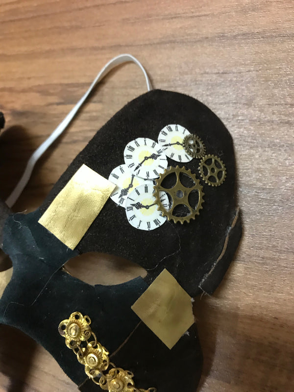 Handveredelte Steampunk Maske, in schwarz/gold