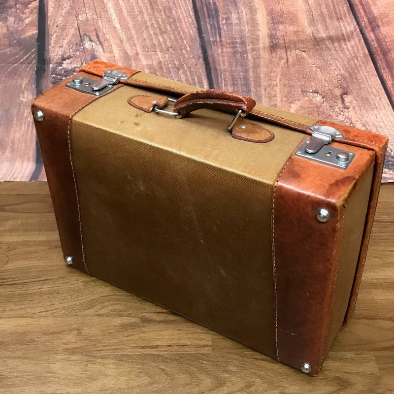 Antiker Koffer, alter Vintage Koffer Oldtimerfahrer