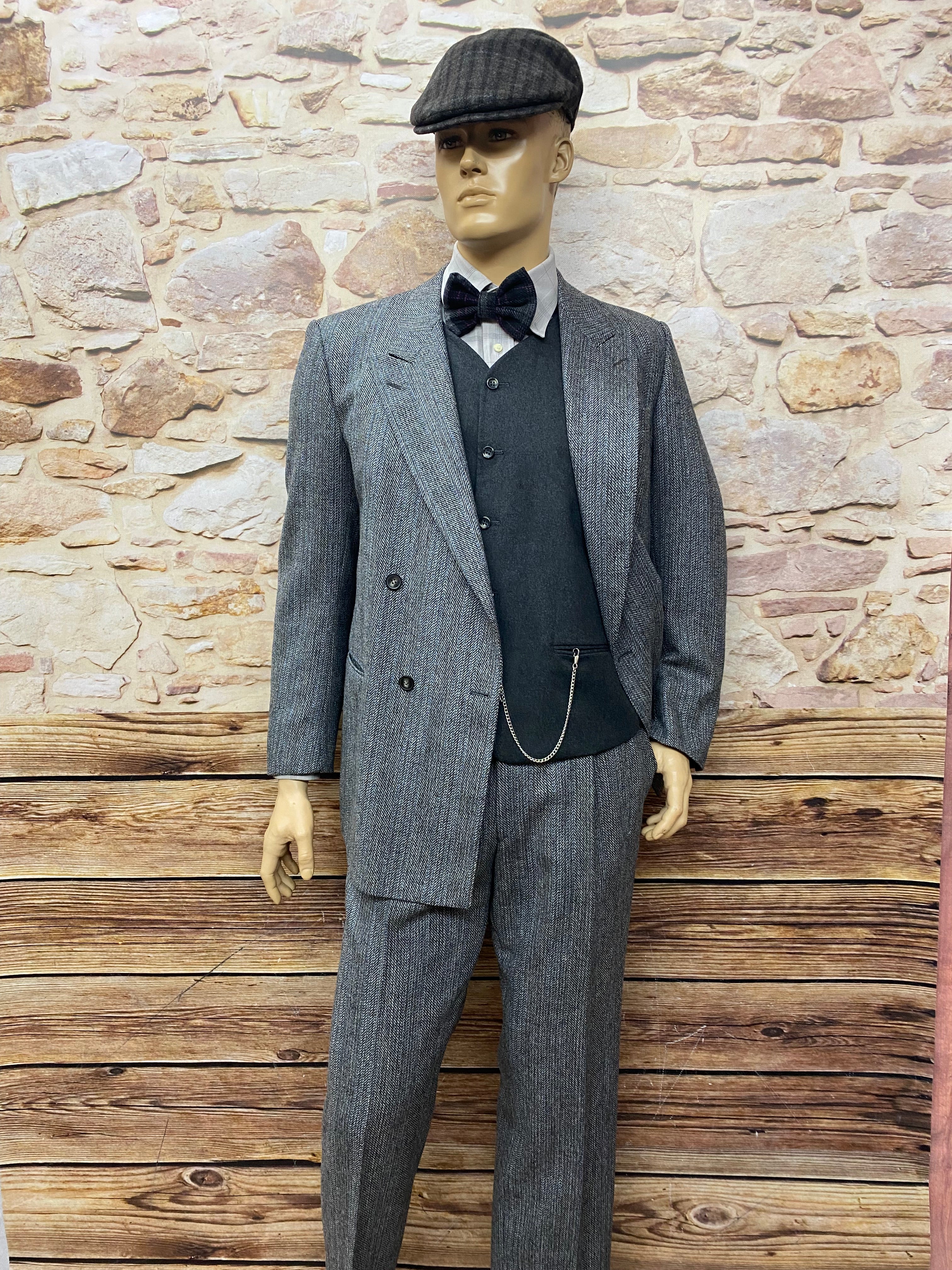 Outfit im 20er Jahre Stil ca.Gr.52