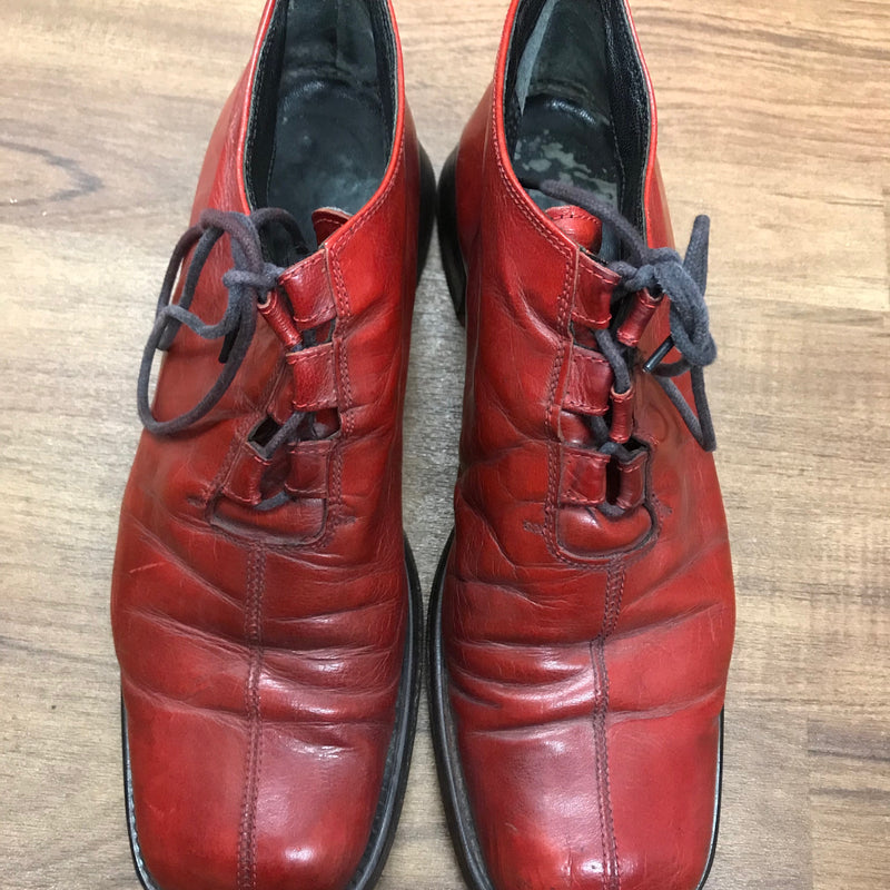 Rote Leder-Schuhe True Vintage