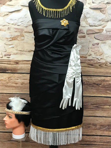 Hochwertiges 20er Jahre Charleston Kostüm  Gr.38/40 3teilig. Unikat, Schwarzes Kleid mit weißen Fransen, Inklusiv Handschuhe und Kopfschmuck
