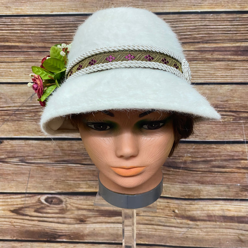 20er Jahre Topfhut, creme, Cloche Gr.56 Unikat, Handveredelt, Unikat