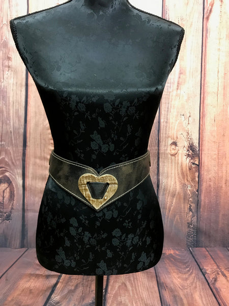 Dunkelbrauner Damen-Trachtengürtel aus Leder –  Taillenumfang 73–82 cm, sehr guter Zustand