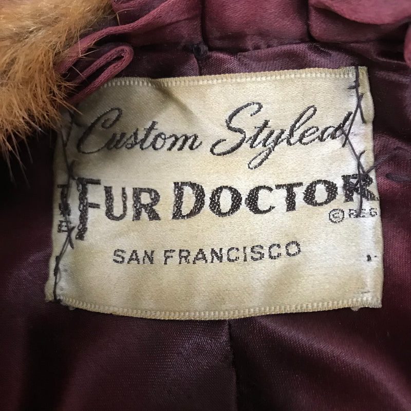 True Vintage,  Luxuriöses Vintage-Fellcape von Fur Doctors