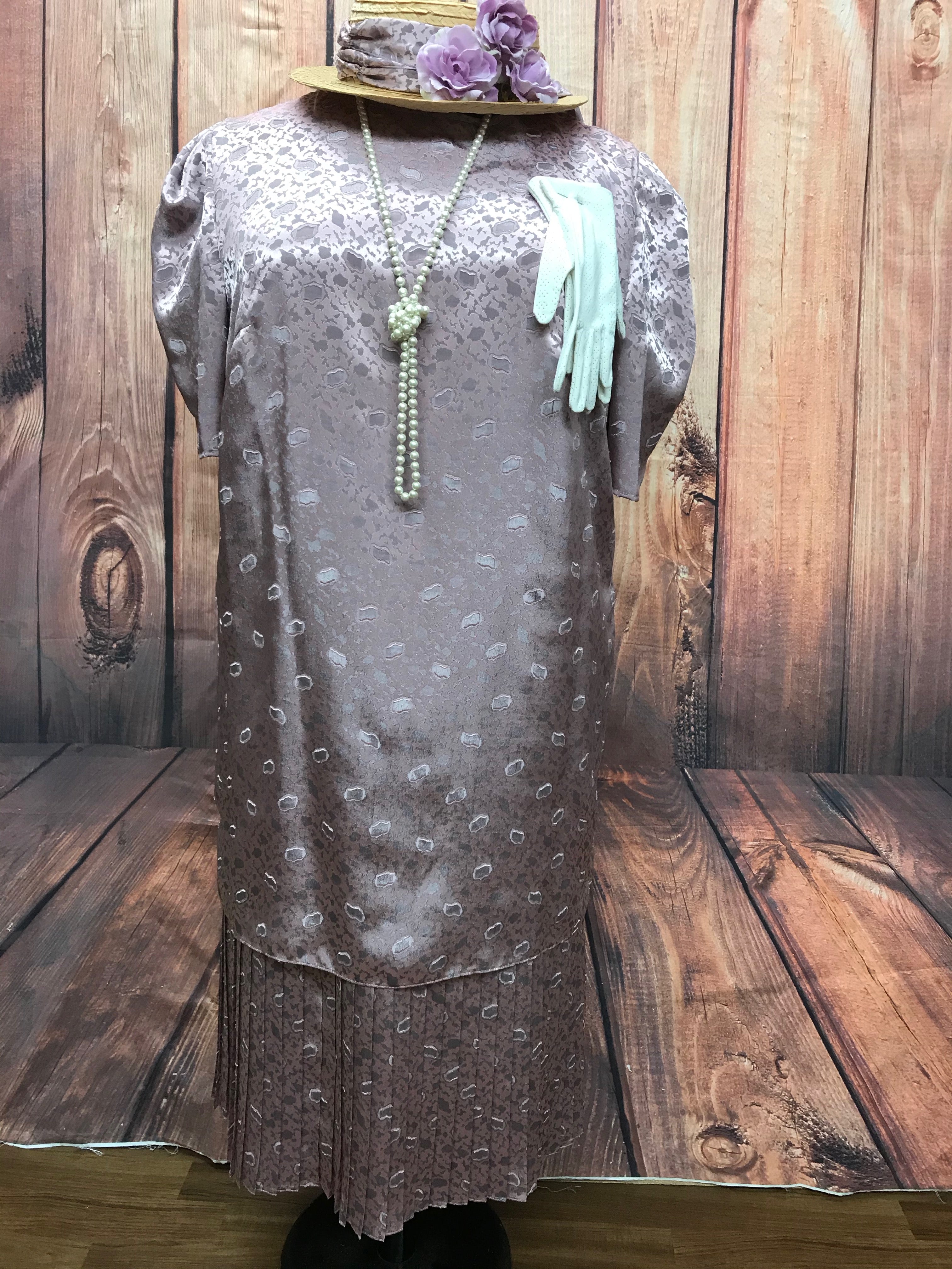 Kleid mit tiefer Taillie Gr.48