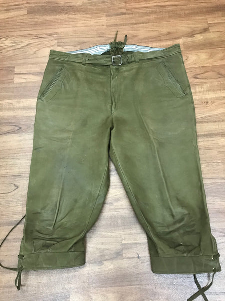 Grüne Kniebundlederhose Herren Größe 54 – stabiles Leder, Vintage, leicht verspeckt, handgefertigt in Deutschland