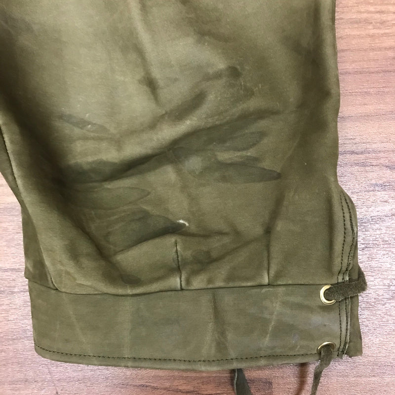 Grüne Kniebundlederhose für Herren – Größe 54 | Authentisches Vintage Stück