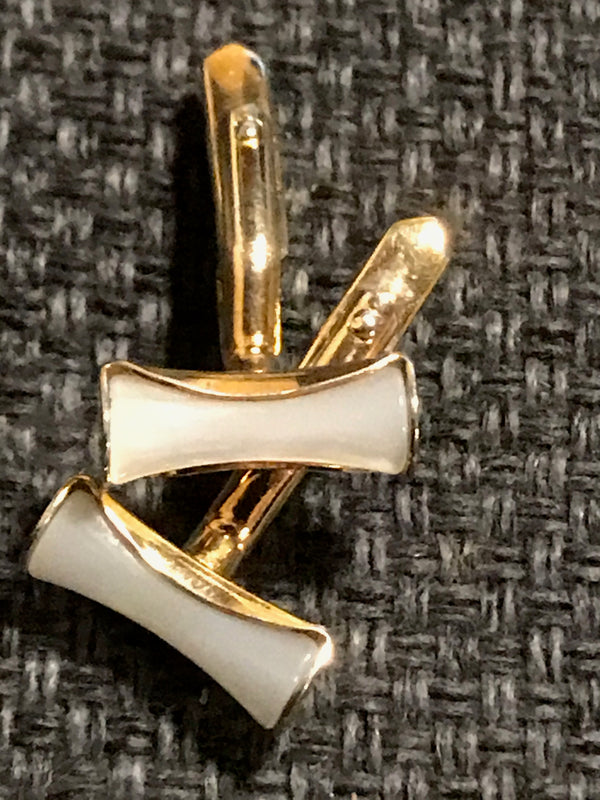 Kleine Manschettenknöpfe mit Permutt