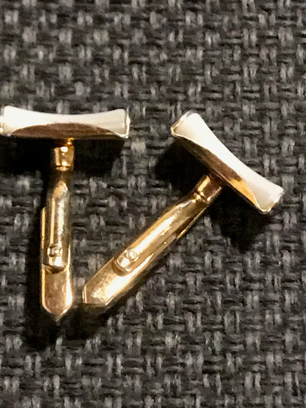 Kleine Manschettenknöpfe mit Permutt