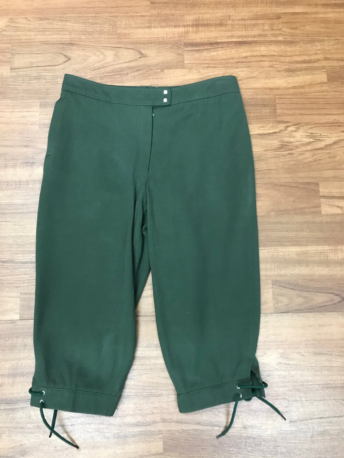 Grüne Herren-Kniebundhose Größe 46 – Vintage-Look, sehr guter Zustand, ideal für Tracht & Wandern“