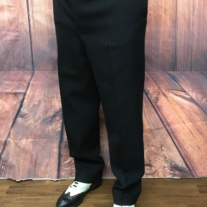 Vintage Stresemannhose Herren Größe 54, Bundweite 98 cm, Schurwolle, grau-schwarz gestreift, True Vintage, Knopf- und Hakenverschluss, ca. 1930er Jahre.