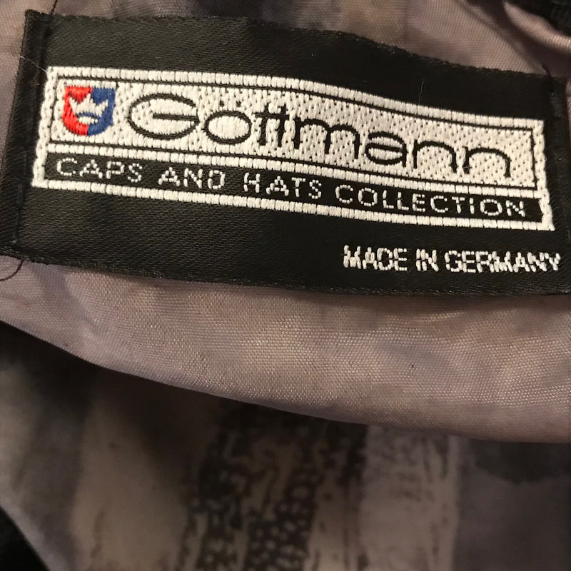 Innenansicht der Schiebermütze mit Gottmann-Label