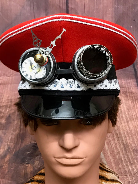 Rote handgefertigte Uniform-Mütze im Steampunk-Style Größe 57