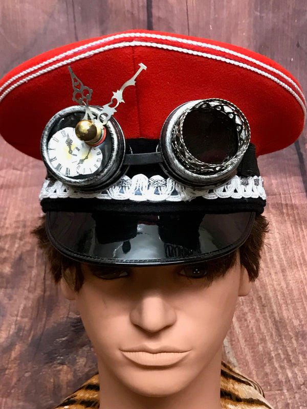 Rote handgefertigte Uniform-Mütze im Steampunk-Style Größe 57
