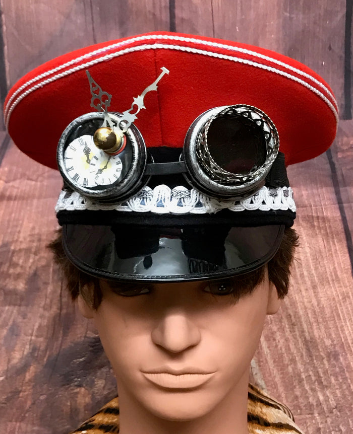 Rote handgefertigte Uniform-Mütze im Steampunk-Style Größe 57
