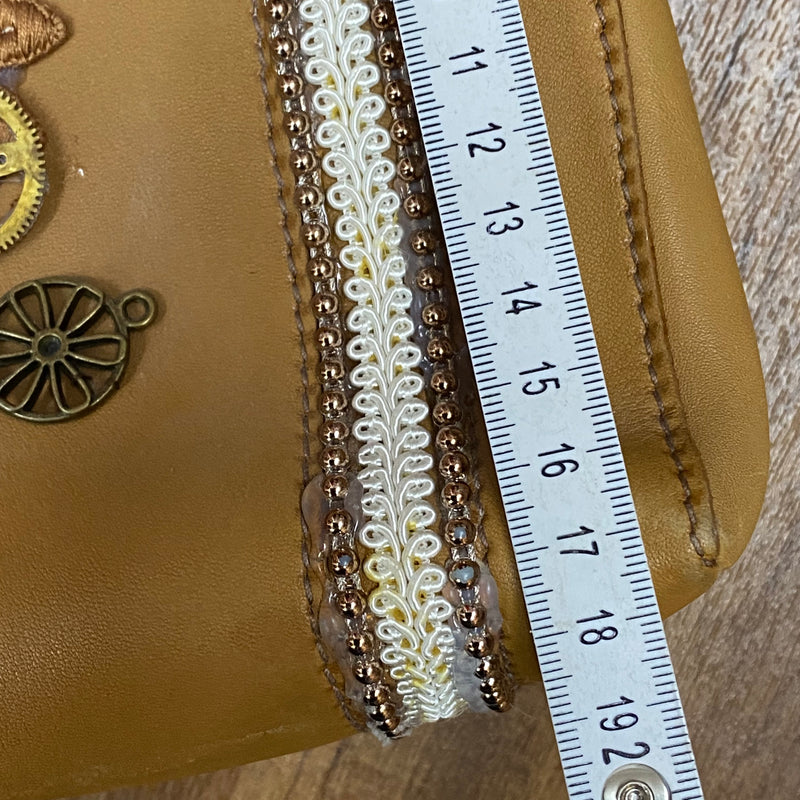 Steampunk-Handtasche aus hellbraunem Leder