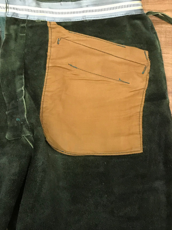 Dunkelgrüne Kniebundlederhose – Herren | Bundweite 46 cm | Mit Messertasche | Vintage Made in Germany