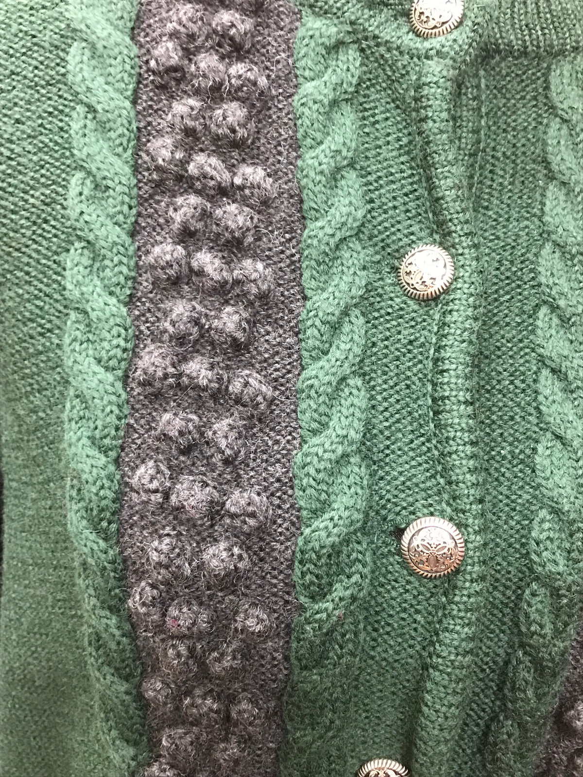 Cardigan vintage, veste traditionnelle verte taille 46