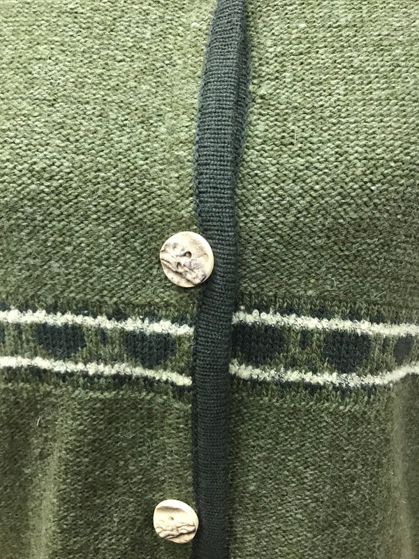 Trachten Strickjacke Damen Größe 44 – grün, mit Motivstickerei