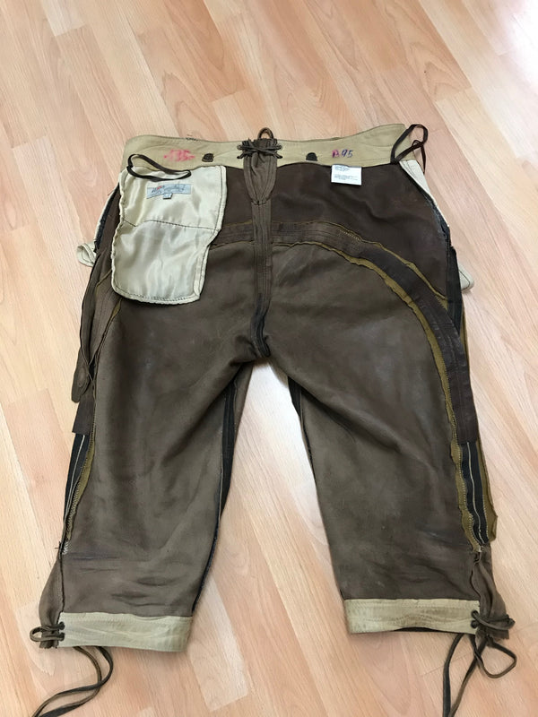 Kniebundlederhose von Lekra – Dunkelbraun | Bundweite 48 cm | Made in Germany