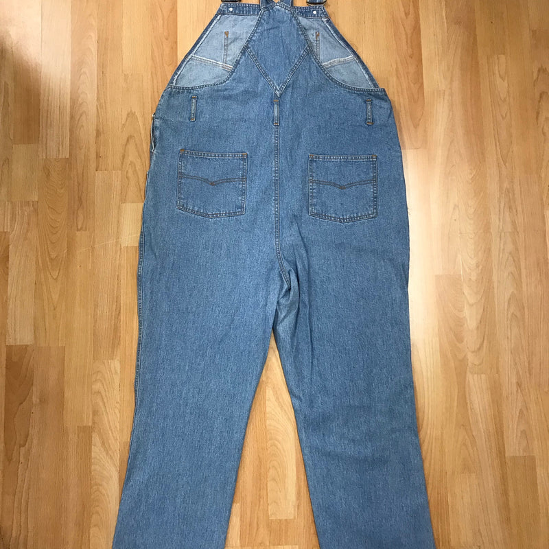 Rückansicht der 70er Jahre Jeans Latzhose