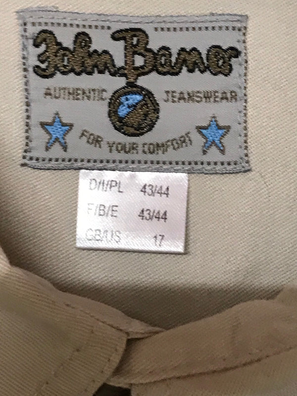 Label John Baner Jeanswear im Cowboyhemd, Größe 43/44