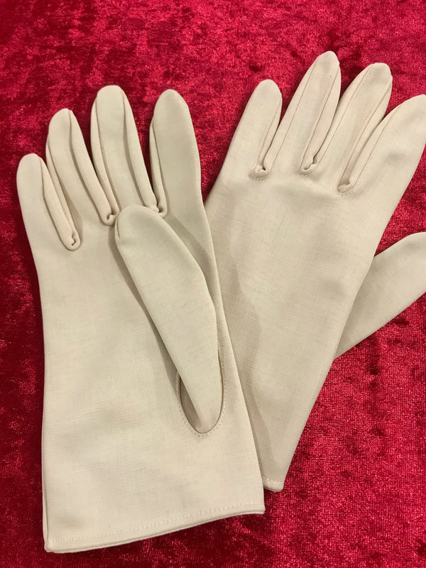 Elegante Vintage Handschuhe Beige mit Knöpfen Gr. S – Glad Rags Kostümverkauf