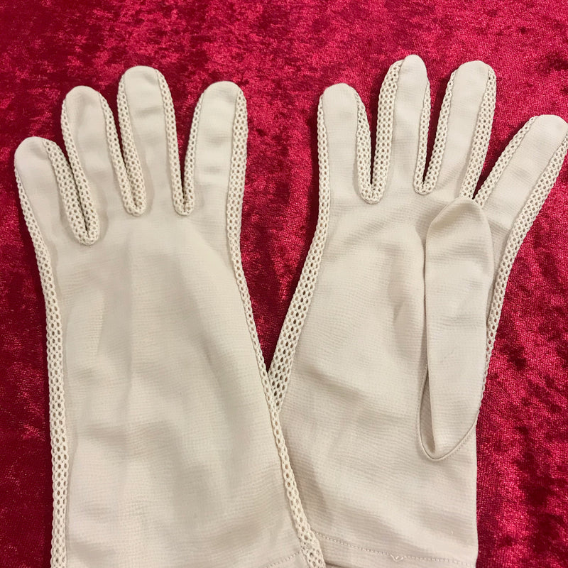 Beige Vintage-Handschuhe aus Nylon mit Spitzen-Details, Größe L, sehr guter Zustand.