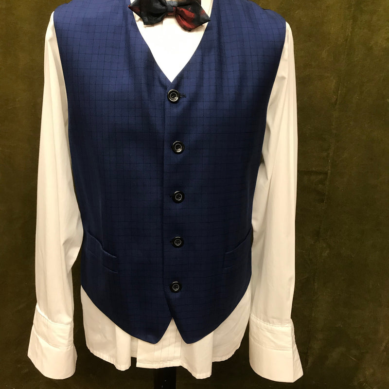 Vintage Herren Weste Größe 54 in blau-schwarz kariertem Muster mit verstellbarem Rücken, Polyester-Material, elegant und klassisch