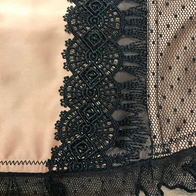 Korsett Vintage in Nude und Schwarz mit Spitze vorne, Größe 36