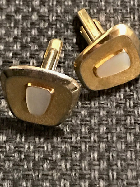 „Vintage Manschettenknöpfe in Gold mit Perlmutt Einsatz“