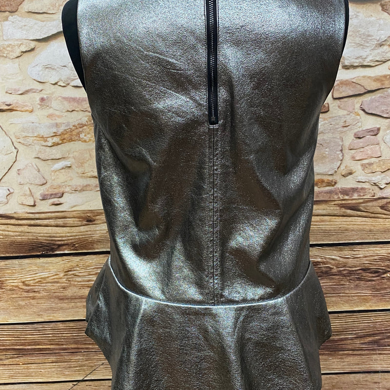 „Rückansicht Vintage Top silber mit Reißverschluss“