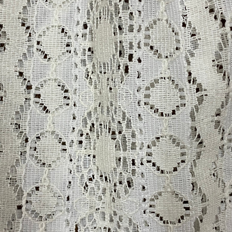 „Vintage Spitzenrock creme Detail Stoffstruktur filigranes Muster“