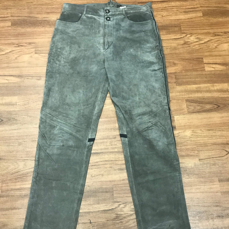 „Vintage Trachtenlederhose Herren grün JCC Größe 54 Echtleder Vorderansicht“