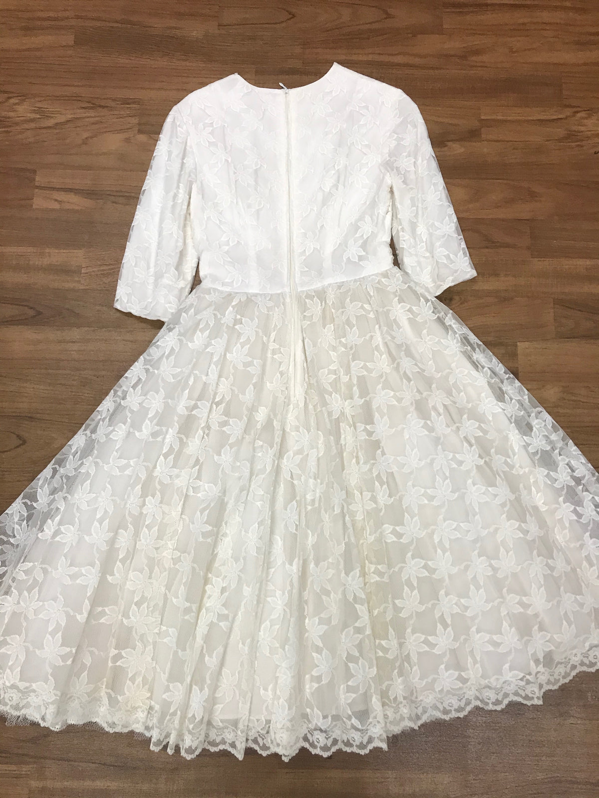 Robe de mariée vintage années 50/60 couleur ivoire taille 34