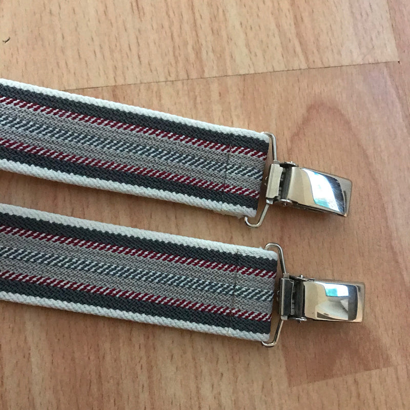 Graue breite Hosenträger gestreift