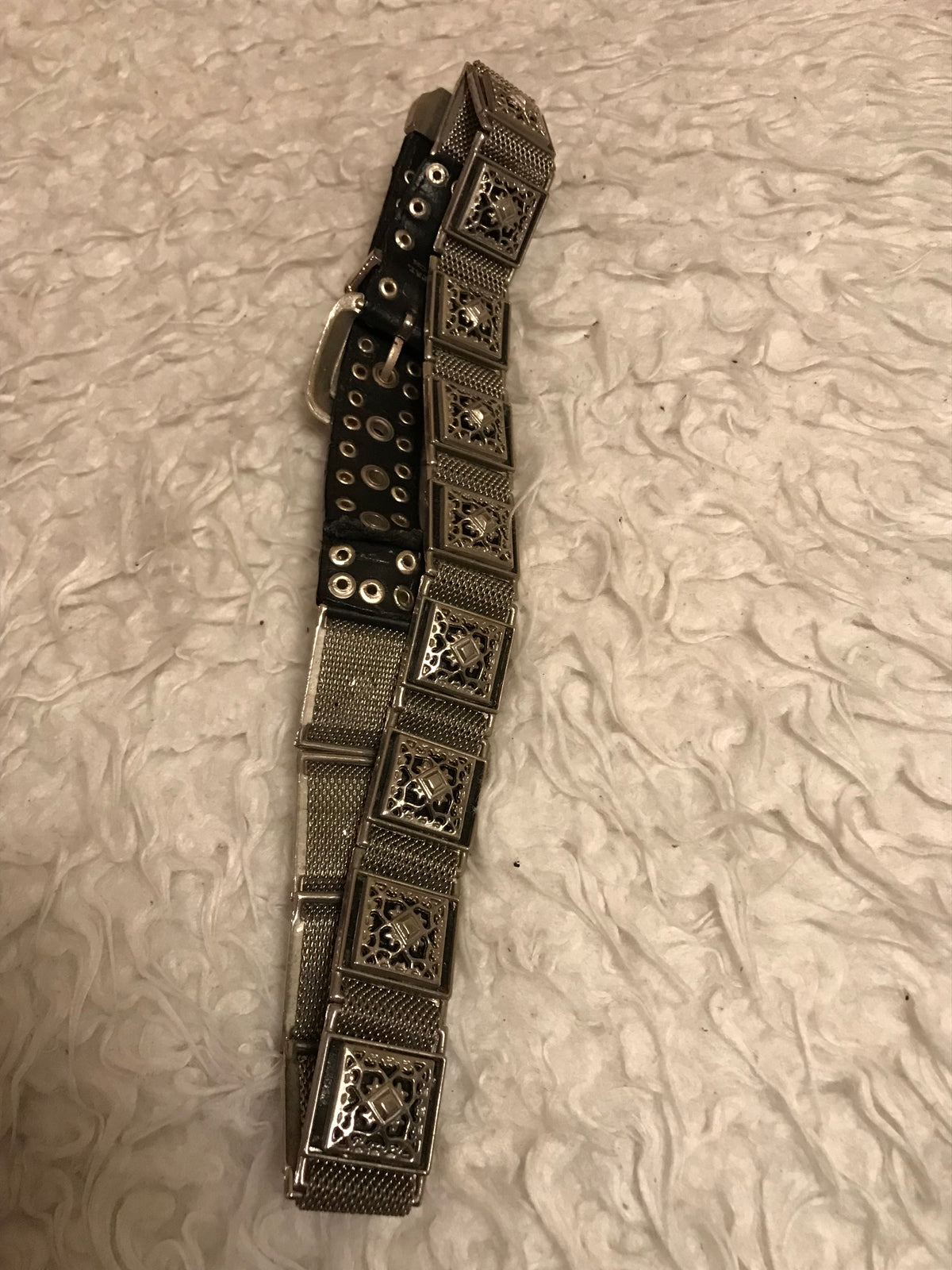 Ceinture tressée en maille métallique vintage