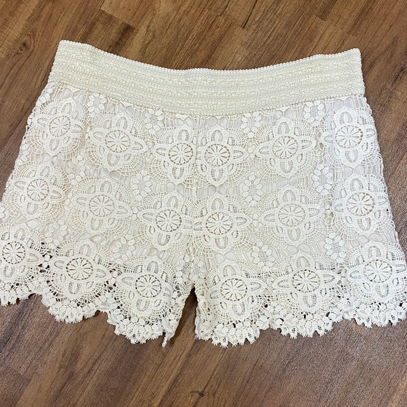 Vintage Shorts aus Spitze Gr. 44 cremefarbend Hot Pants