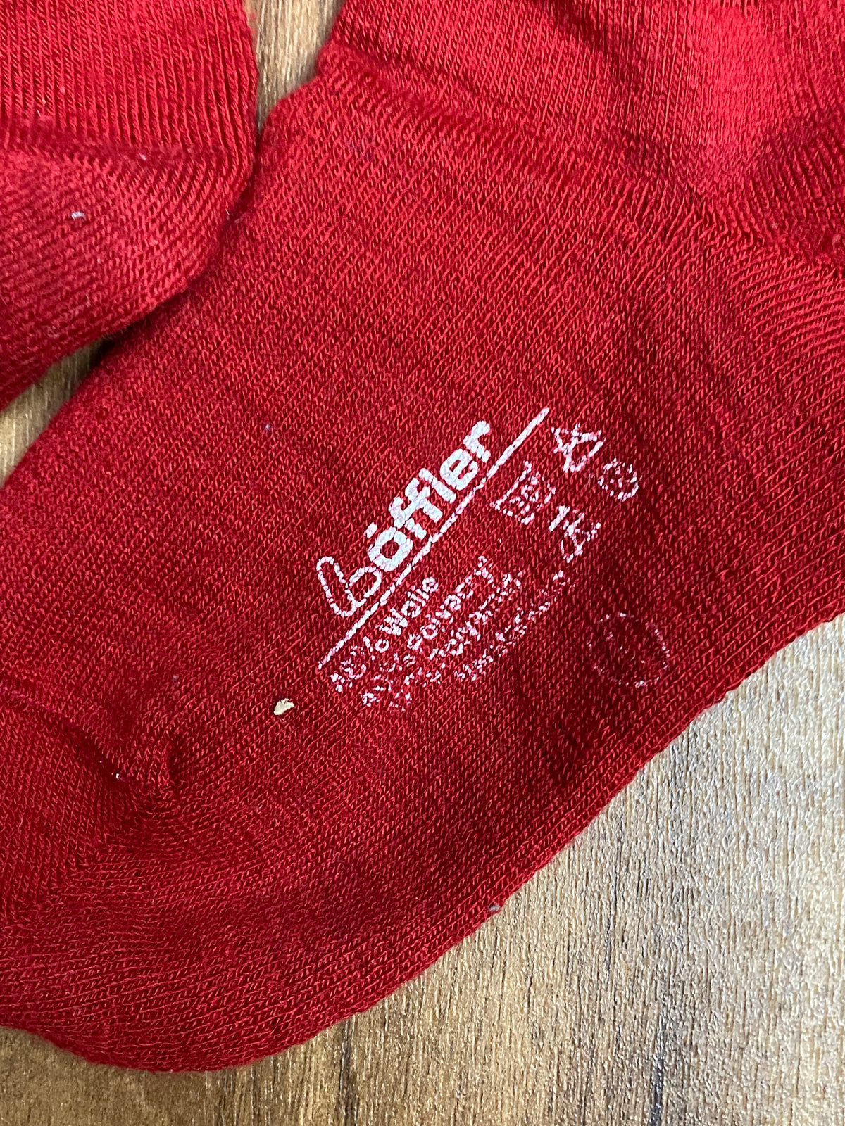 Vintage Kniestrümpfe rot mit Muster