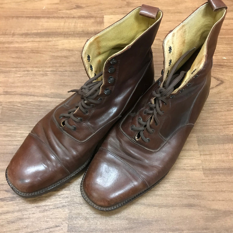 Schnürstiefel
